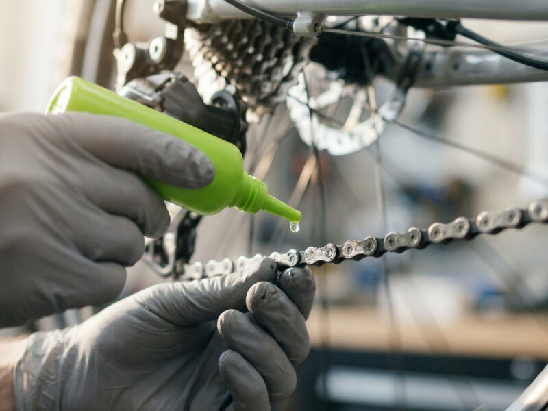 Comment choisir et appliquer votre lubrifiant chaine velo