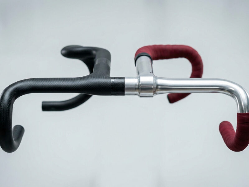 Comment choisir son cintre vélo route pour plus de confort