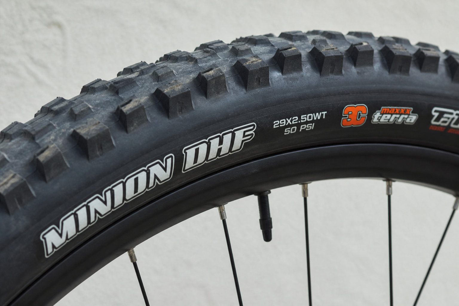Maxxis Minion DHF : la référence absolue pour l'avant