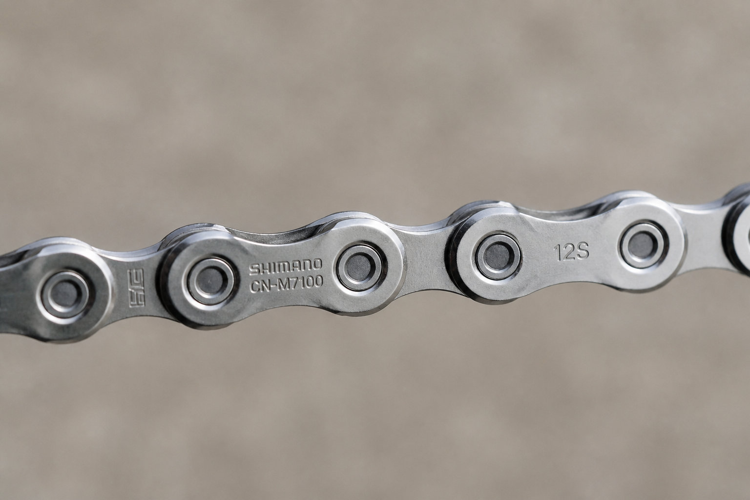 Pourquoi la chaîne Shimano 12v domine-t-elle le marché ?