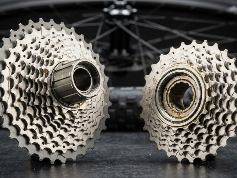 Comprendre la différence entre roue libre et cassette