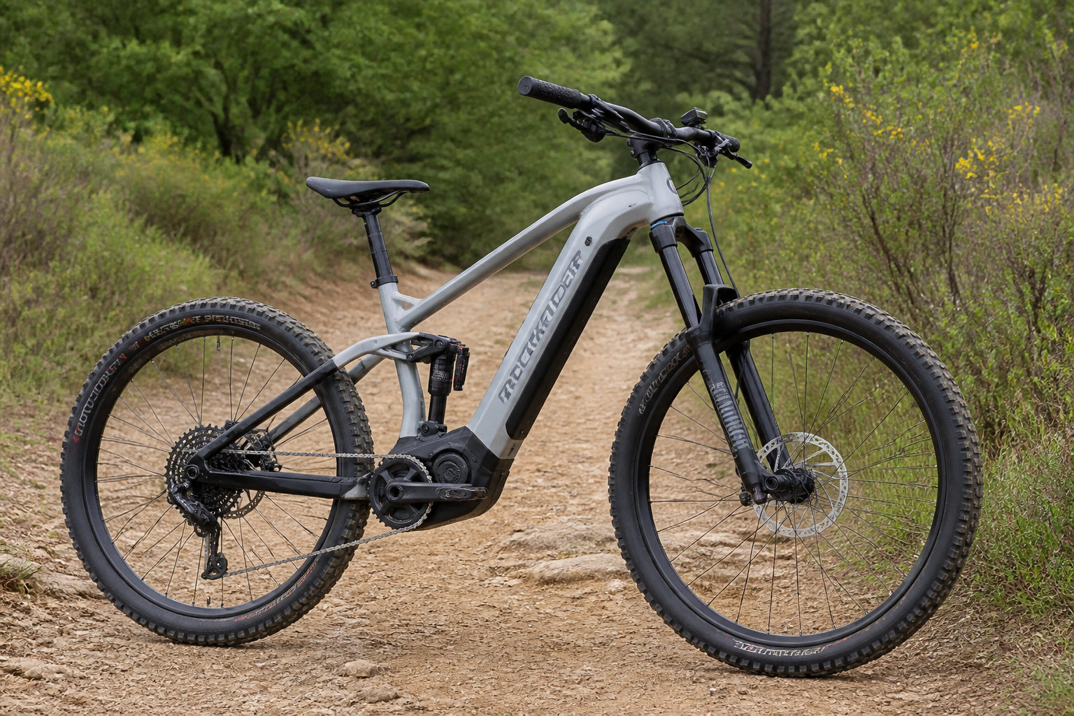Rockrider E-ST 900 : le VTT électrique au rapport qualité-prix imbattable