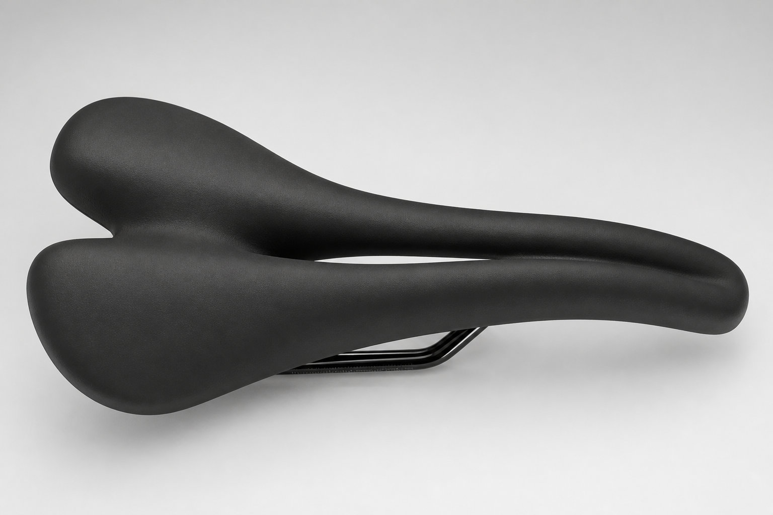 Selle SMP Extra : une ergonomie atypique pour le soulagement